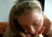 Homemade Amature Girlfriend gives head